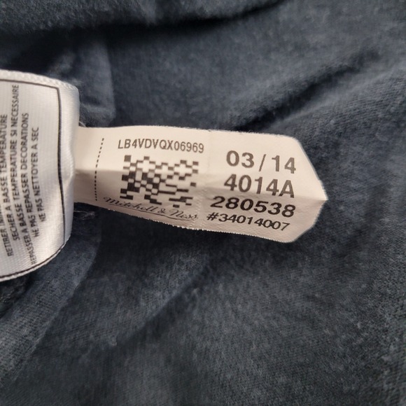 Mitchell & Ness Brooklyn Nets Crewneck T-Shirt Mens XL Black Marbling Cotton - Picture 8 of 9